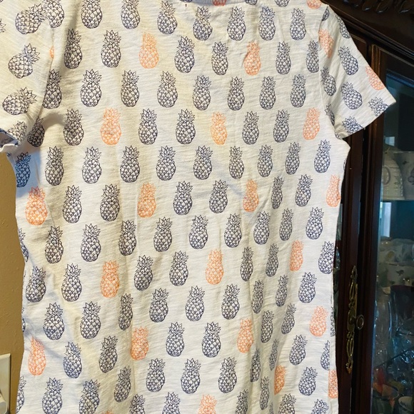 Talbots Sequin Pineapple 🍍 Short Sleeve T-Shirt - Picture 2 of 8